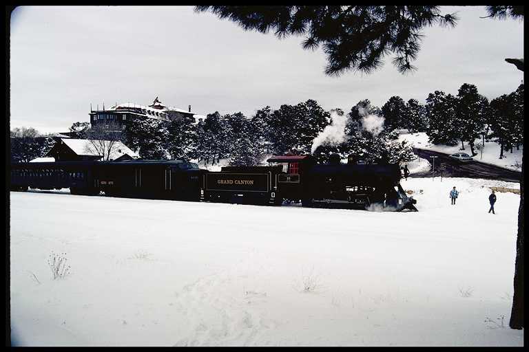 GCRY Train at El Tovar Lodge