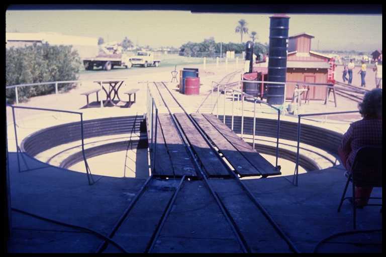 Paradise & Pacific RR turntable.