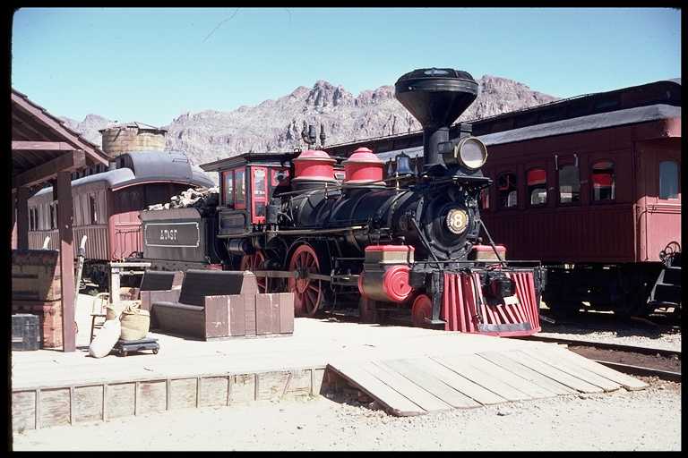"Reno" in movie Paint as ATSF #8