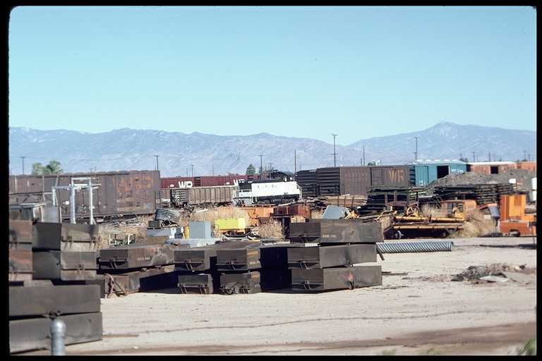 PFE Switcher in Tucson Yard