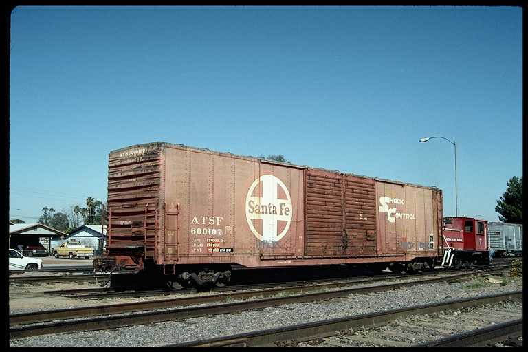 ex-ATSF 60' double door box car.